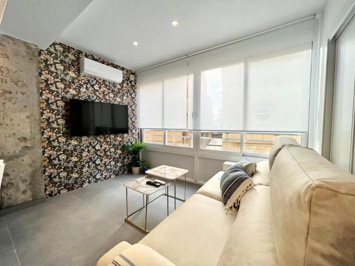 Malagueta Beach III & Terrace By Ele Apartments Μάλαγα Εξωτερικό φωτογραφία